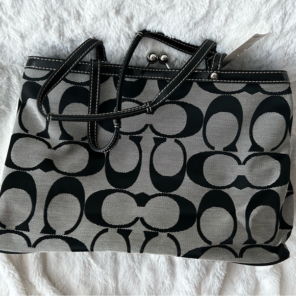 NWT Coach Signature Satchel Handbag - Picture 2 of 3